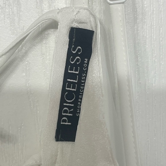 Priceless boutique white dress - Picture 3 of 3